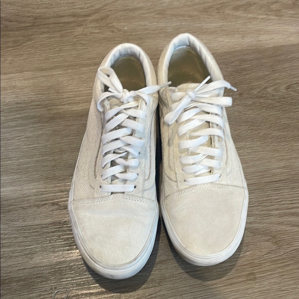 Classic White Womens Vans Sneakers (suede)